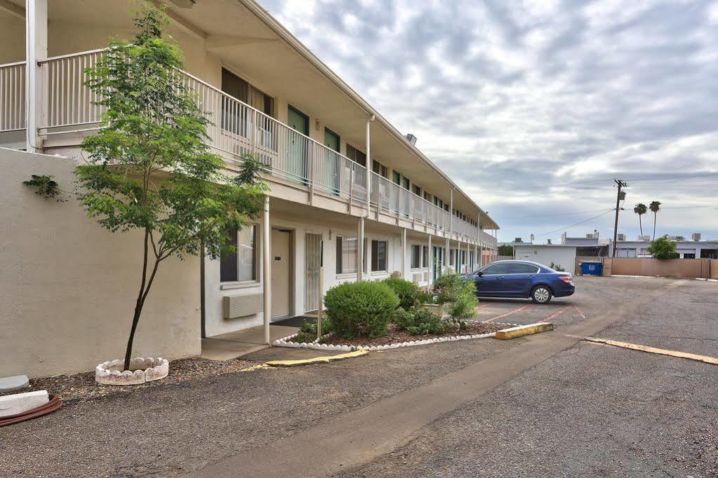 Motel 6-Youngtown, Az - Phoenix - Sun City Exterior photo